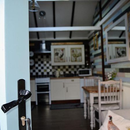 Arrowwood Self Catering Villa Kington  Ngoại thất bức ảnh